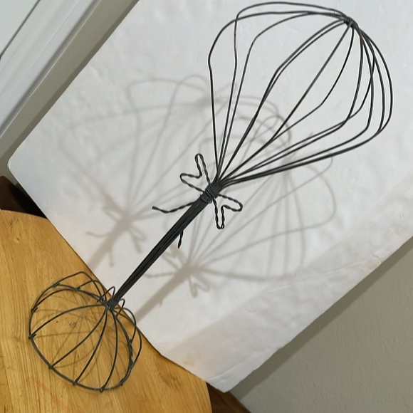 Vintage twisted wire metal hat stand - Picture 6 of 7